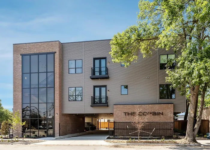The Corbin 1206 - Spurs Flat Apartment